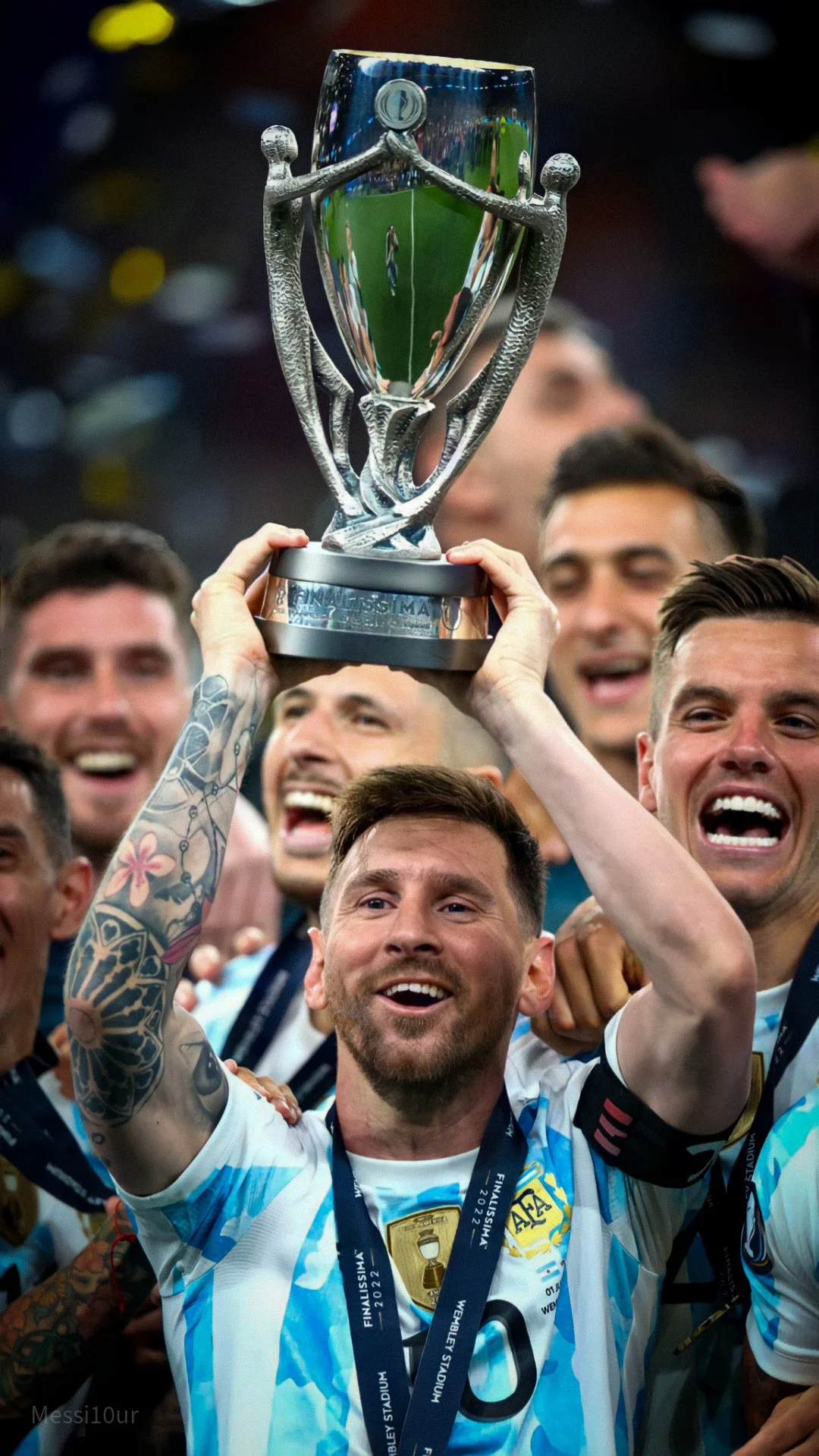 阿根廷夺冠 梅西捧杯壁纸 梅西-第1张